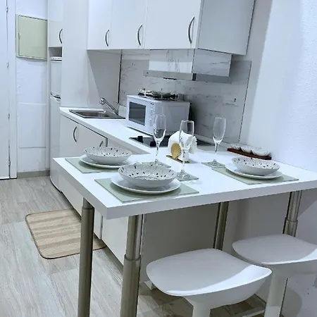 Precioso Apartamento Cerca De La Playa. Benalmadena