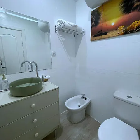 Precioso Apartamento Cerca De La Playa. Apartment *