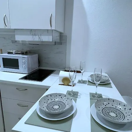 Precioso Apartamento Cerca De La Playa. *